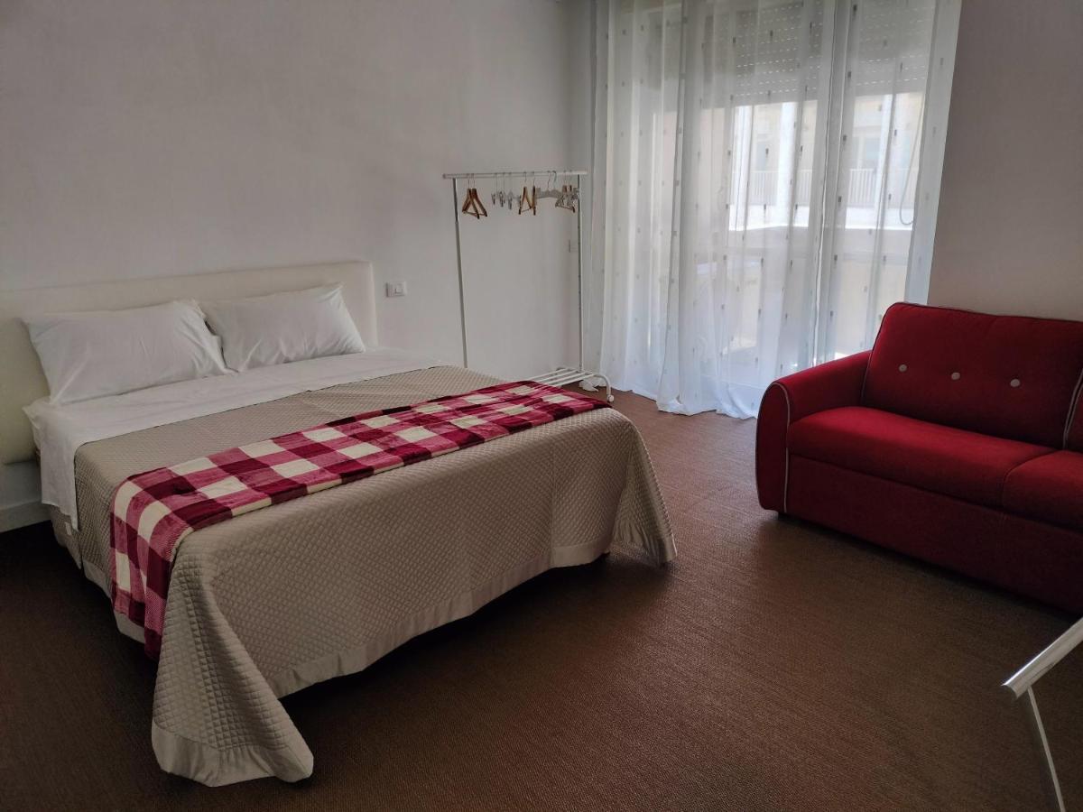 Matera Like Home - Rooms - Via Del Corso Esterno foto